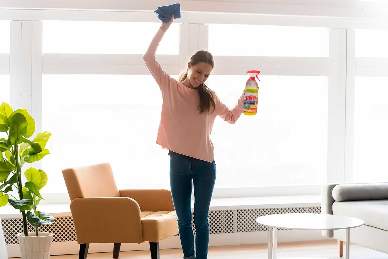 Quita Grasas Extra Fuerte 5L + Pistola 1000ml con Trapo microfibra - Quitagrasas Concentrado - Desengrasante Profesional - Desengrasante Potente para todas las Superficies - Elimina todo