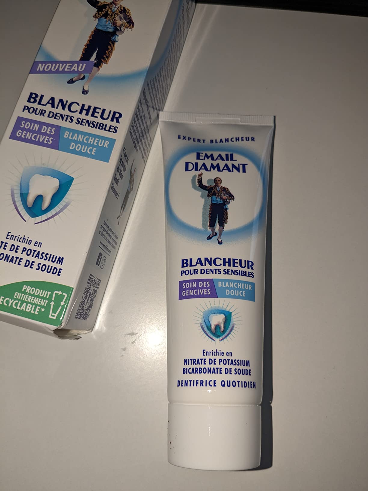 EMAIL DIAMANT Dentifrice Blancheur pour Dents sensibles Amazon.fr — free download