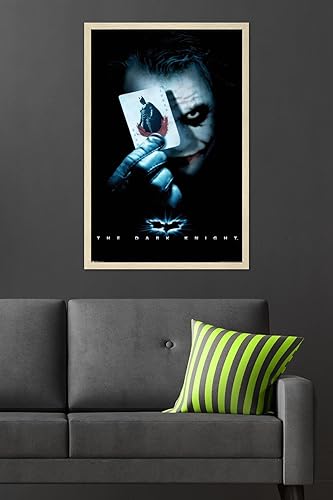 Miniatura 65 de Trends International Póster de pared de la película de DC Comics, The Dark Knight, The Joker with Batman, 22.375 x 34 pulgadas, versión enmarcada