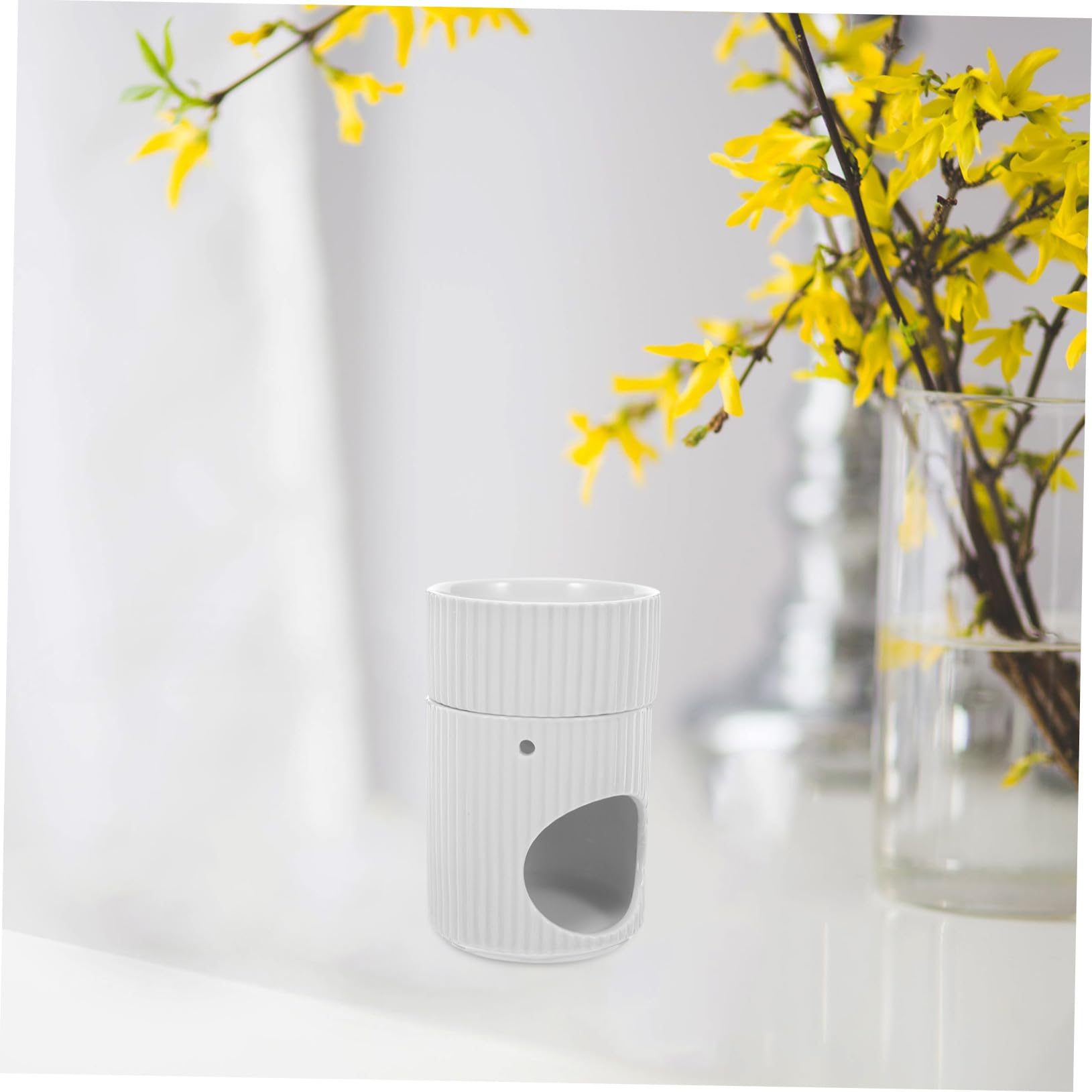 Diffusore di Aromi per Ambienti in Ceramica Bruciatore per Oli Essenziali e Candele Tealight Contenitore per Aromaterapia Capacità per Casa e Ufficio Design Bianco