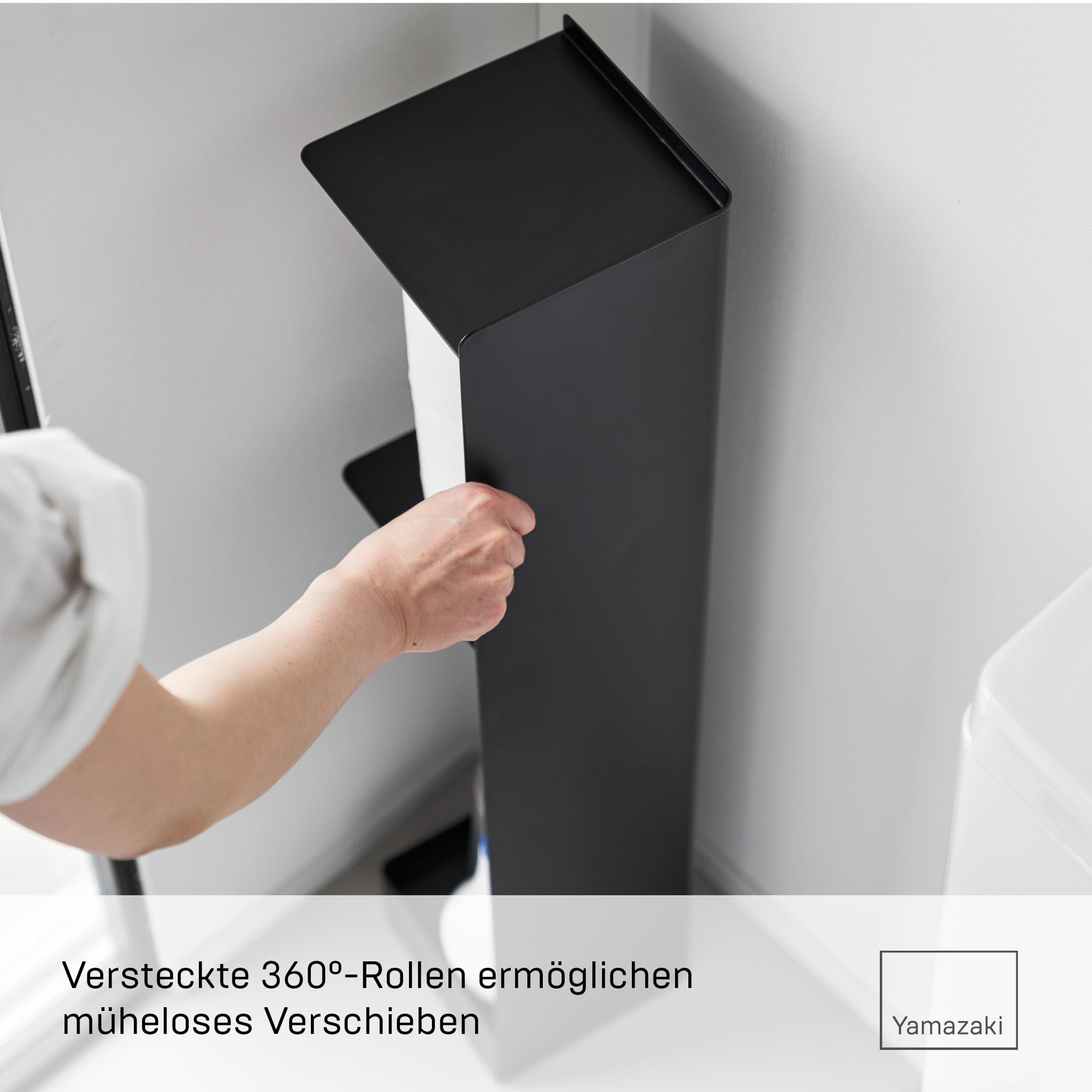 Yamazaki 1490 Tower Toilettenpapierhalter mit Rollen, schwarz, Stahl/Magnet, minimalistisch, 16 x 16 x 80,5 cm