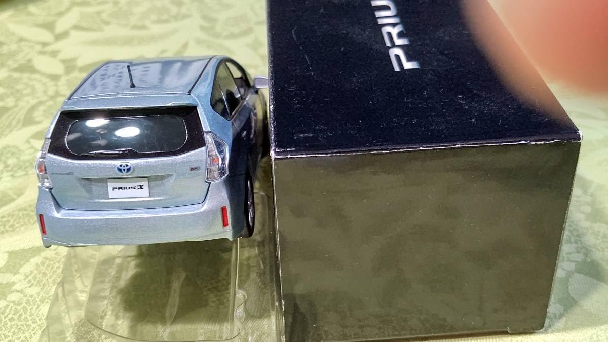 Amazon.co.jp: 1/30PRIUS α プリウスアルファ 前期 カラーサンプル 787