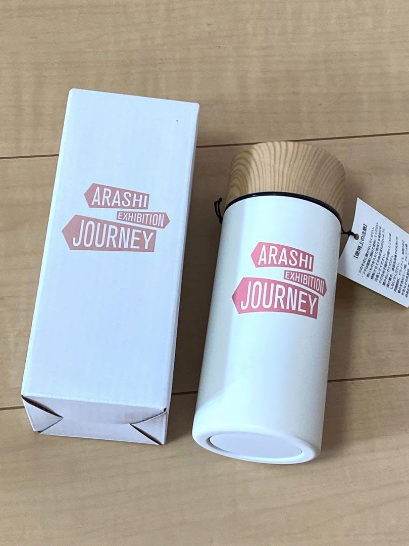 Amazon.co.jp: 嵐を旅する展覧会 ドリンクボトル 水筒 ピンク : ホーム