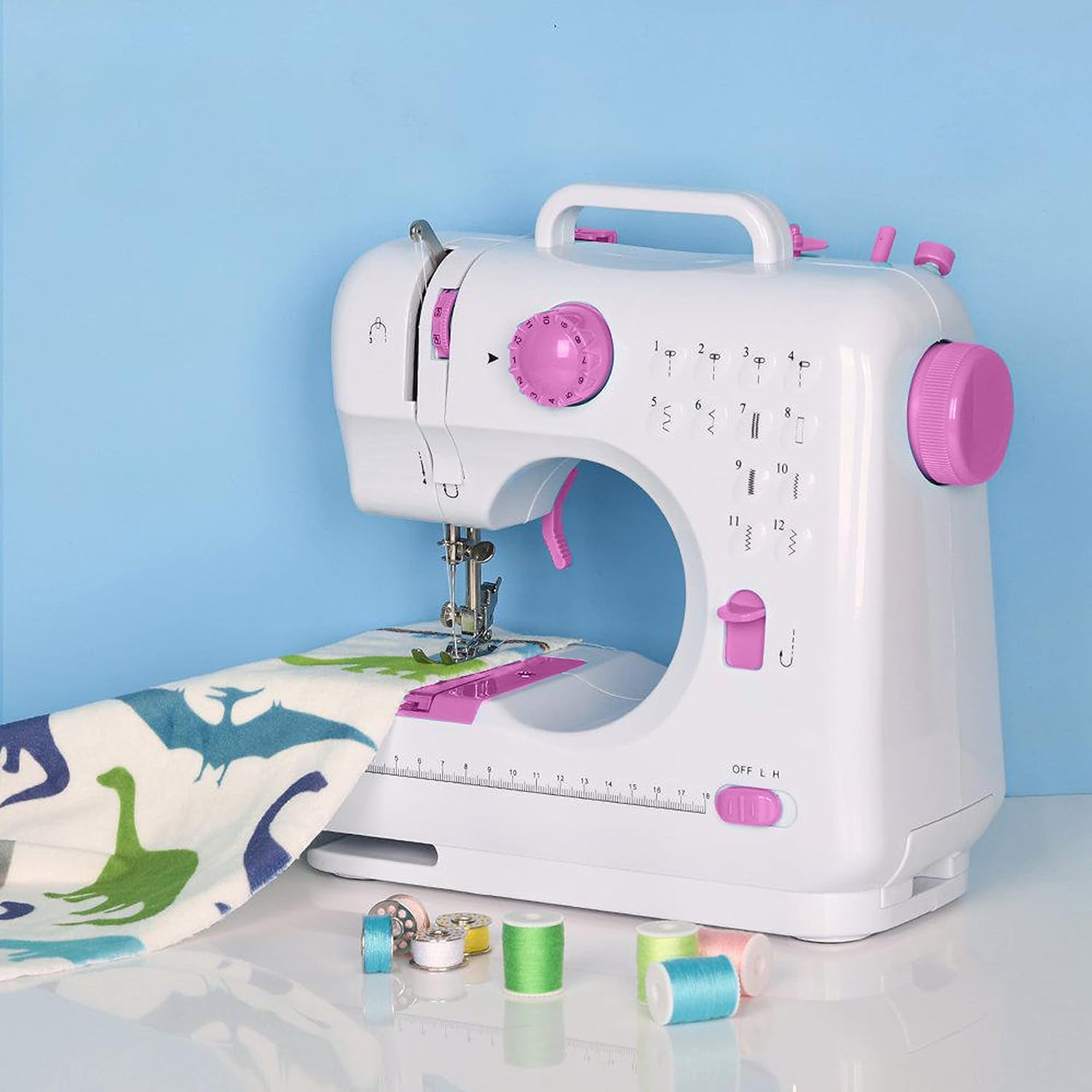 Máquina de Coser, 12 Puntadas Maquina de Coser Niña, Automático Pespunte Doble Hilo Portátil Maquina de Coser Manual para el Hogar con Dos Velocidades y Luz LED, para Adultos Niños (Rosa)