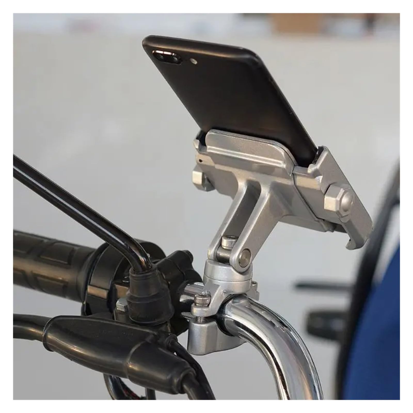 Telephone Moto Rotation Support De Téléphone Universel À 360 Degrés pour Guidon Moto en Alliage D'aluminium Accessoires Montage pour Guidon Vélo 4 À 6,4 Pouces Porte Téléphone Vélo(Black)