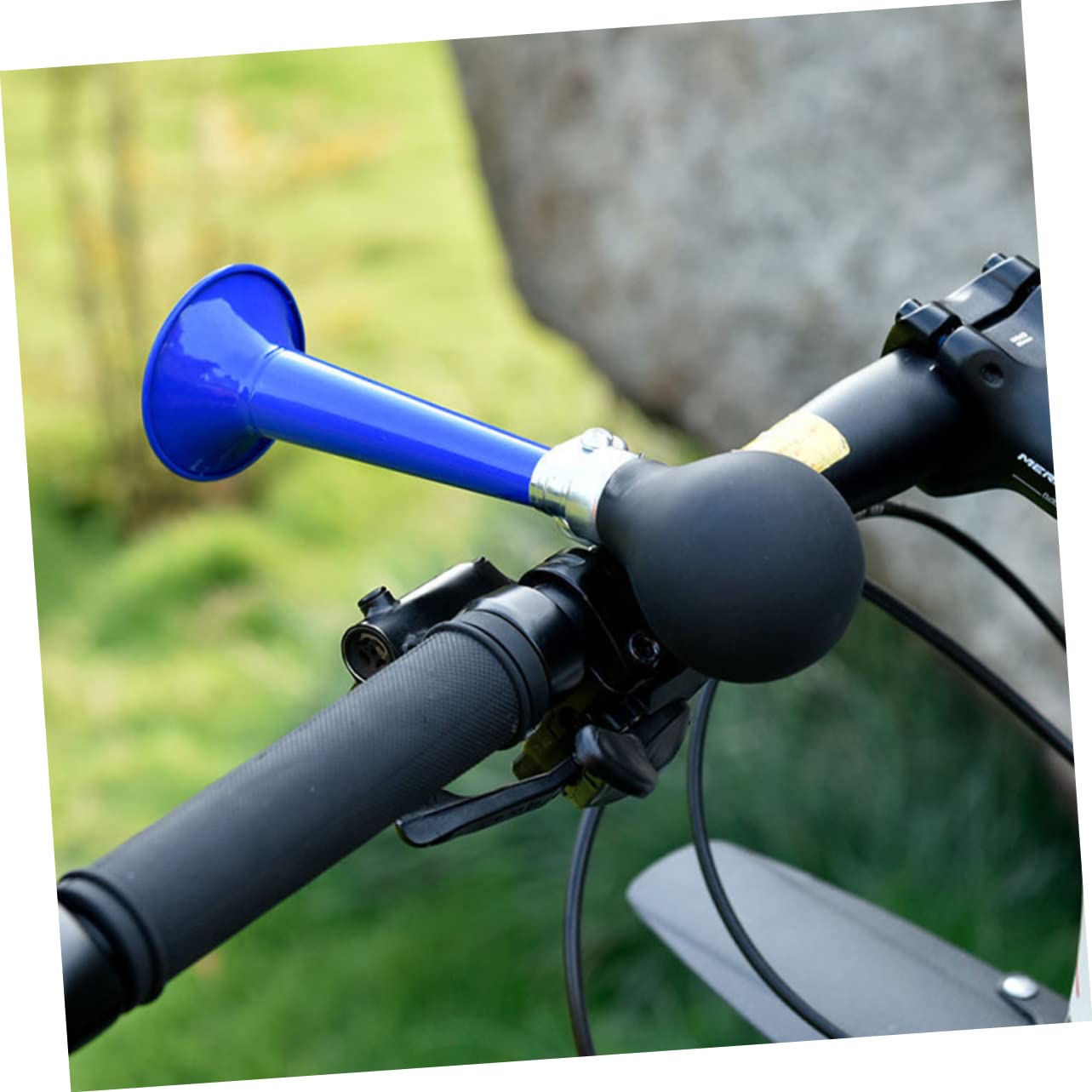 WOONEKY Lot De 4 Sonnettes De Vélo Multifonctions pour Adultes Portables Accessoires De Guidon 3 Pièces X 4