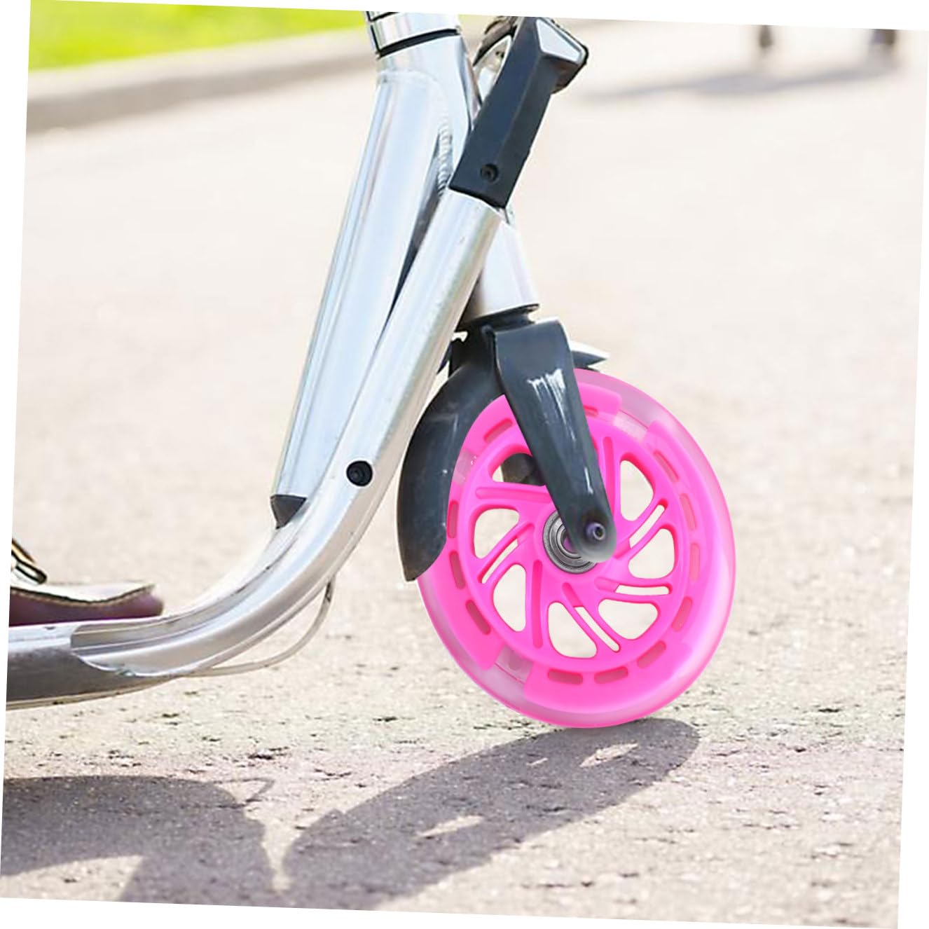 TOYANDONA Accessoires de Roues Flash Clignotant roulement Roues Scooters élastique Roues de Scooter menées Roue de Scooter PU Remplacement Roue Trottinette Unité Centrale Bleu