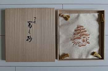 掛袱紗　桐箱付 Amazon.co.jp: つづれ 富久紗 古帛紗 袱紗 桐箱つき 金 共箱