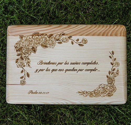 Caja de Madera Grabada con 2 Copas Grabadas