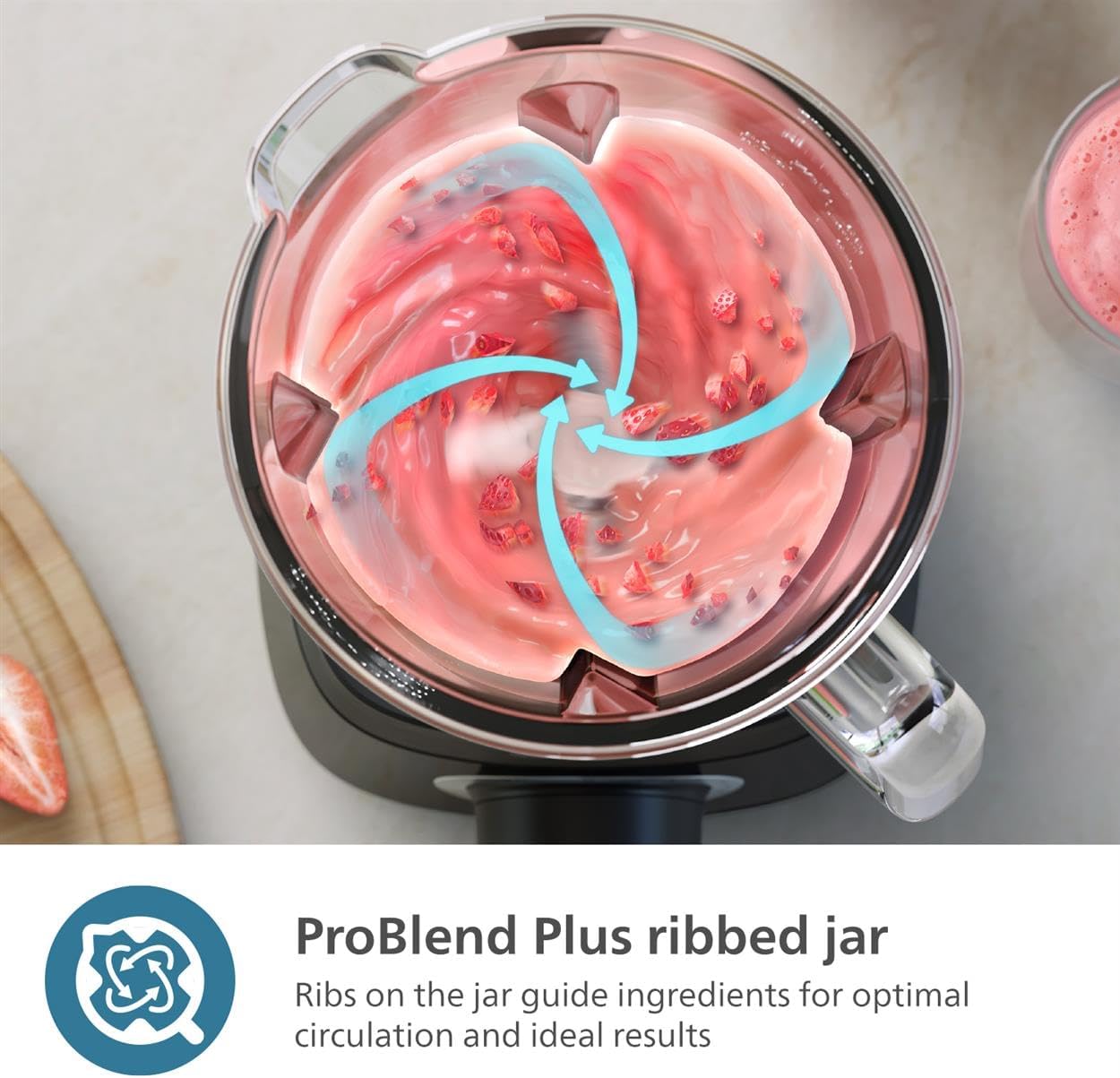 Close-up of ProBlend Plus blades crushing ice in Philips blender