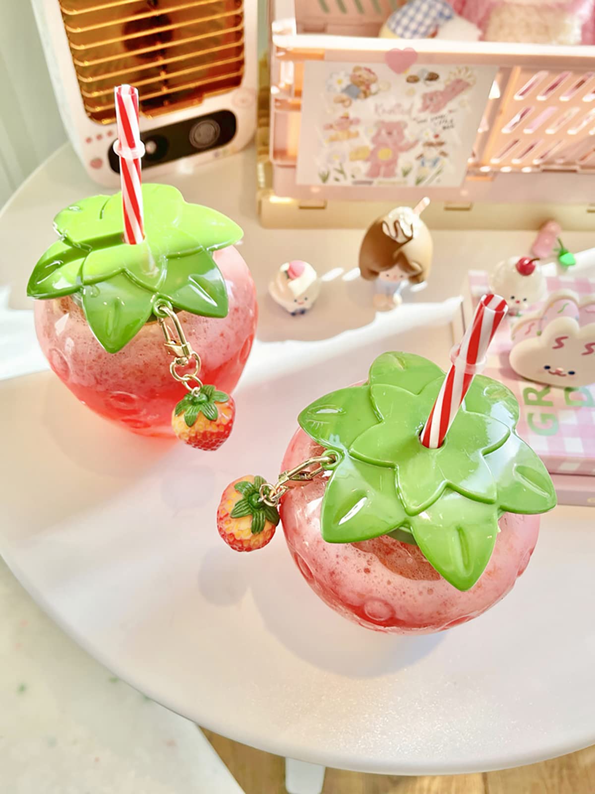 REFORUNG Bicchieri di Plastica con Coperchio e Cannuccia da 710ml Tazza con Borchie Opache Bicchiere da Viaggio di Plastica a Doppia Parete Tazza da