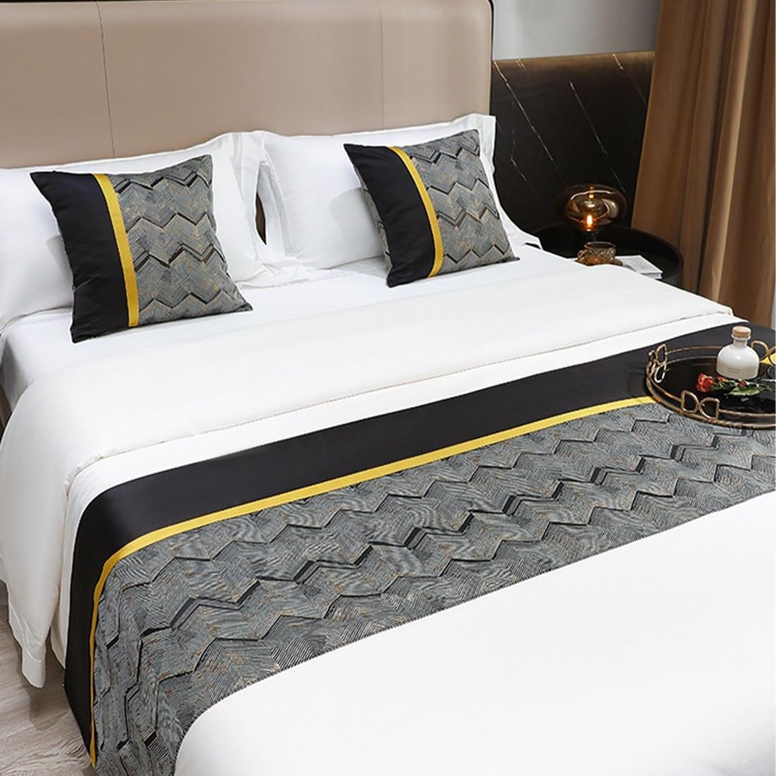 HIQACTLIF Soft Bed Runners Double King Size, Light Luxury Fashion Polyester Bed Runners and Matching Cushions, Bed Scarf Protection for Hotel Bedroom Wedding Room