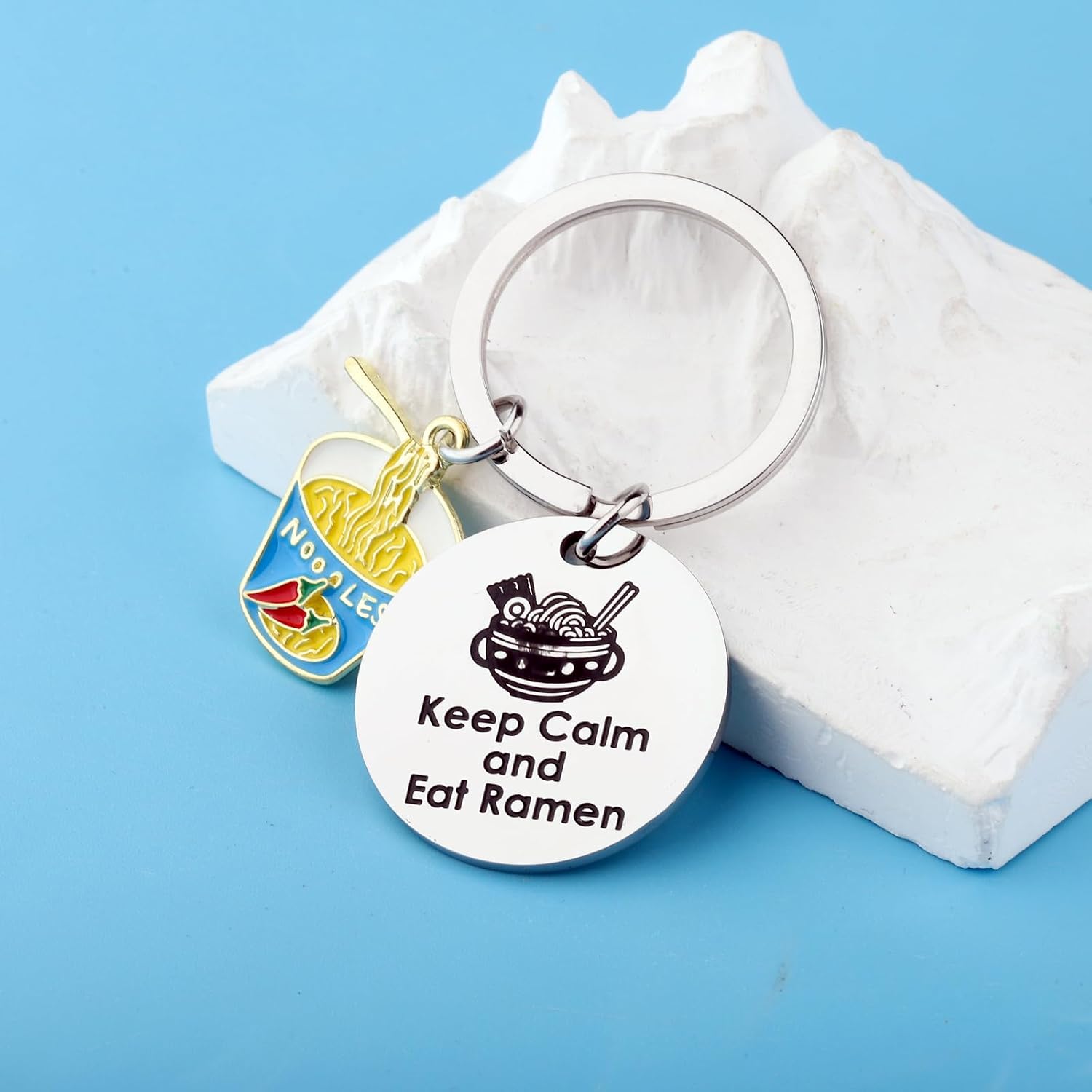 FUSTMW Ramen Gifts Keychain Noodles Gifts for Ramen Noodle Lovers Jewelry Anime Ramen Keyring Food Love Gift for Foodie