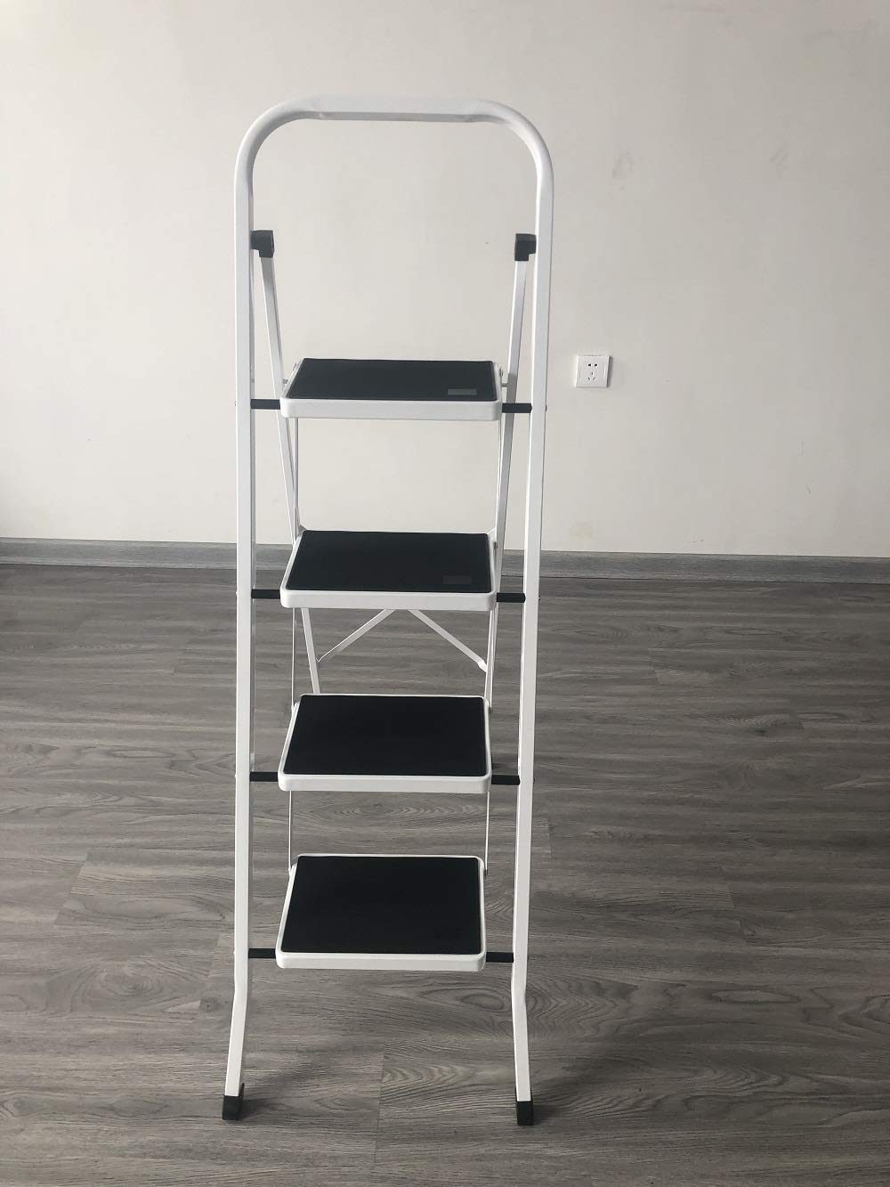 Escalera plegable de acero de 4 peldaños de goma antideslizante portátil resistente de 150 kg de capacidad