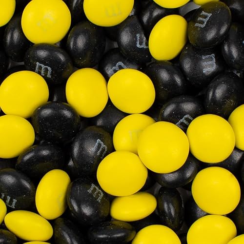 2 libras de caramelo de chocolate con leche M&Ms negro y amarillo