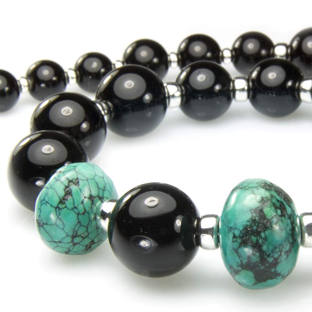 Collana in onice nero e turchese in argento massiccio, dimensioni delle pietre 12 x 18 mm e 10 mm a 16 mm