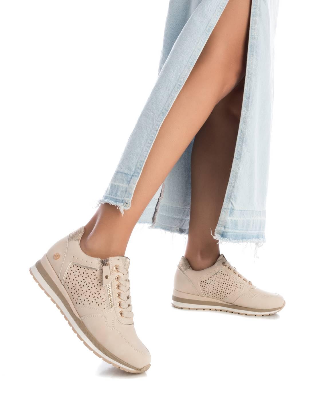 XTI - Zapatilla Mujer - Calzado Cómodo y Versátil - Moda Casual
