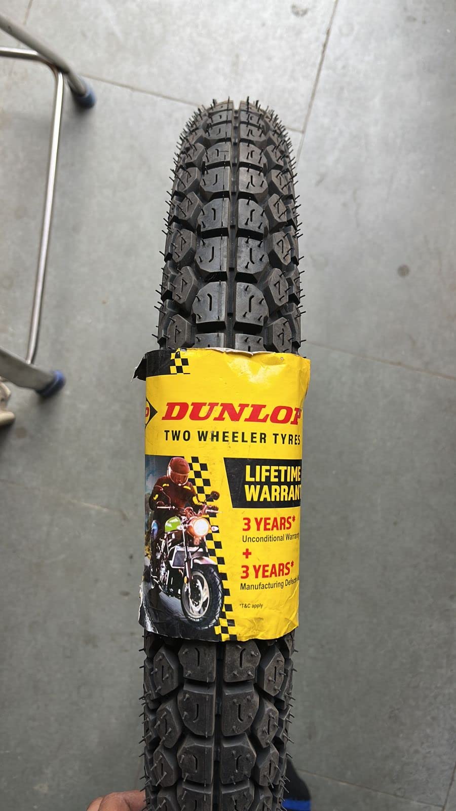 RALCO 3.00-18 DUNLOP ACCELOGRIP XB5 TUBELESS TYRE Bias