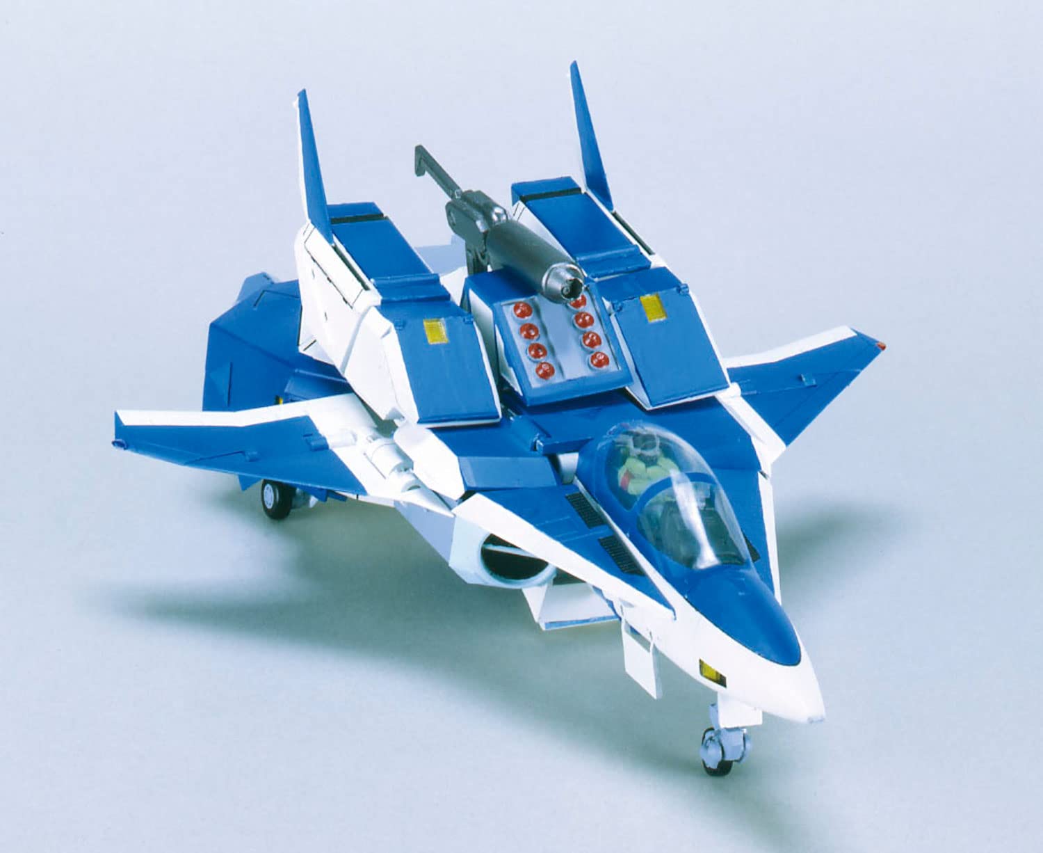 85' Budd Large-Window Coach - Ready to Run -- Amtrak (Phase III; silver, Equal red, white, blue Stripes)