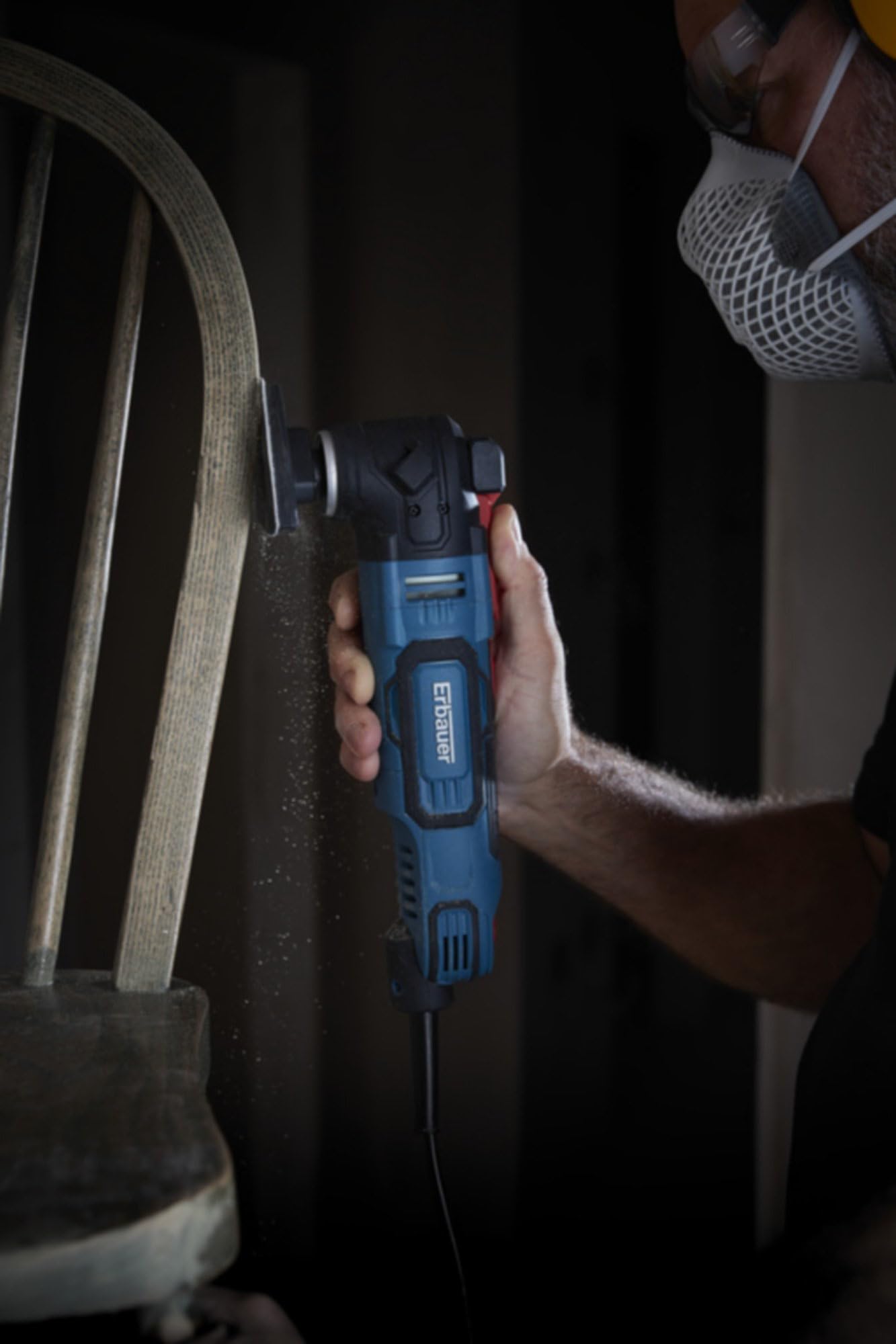 Erbauer EMT300-QC Outil Multifonction Filaire 300 W Vitesse Variable et LED