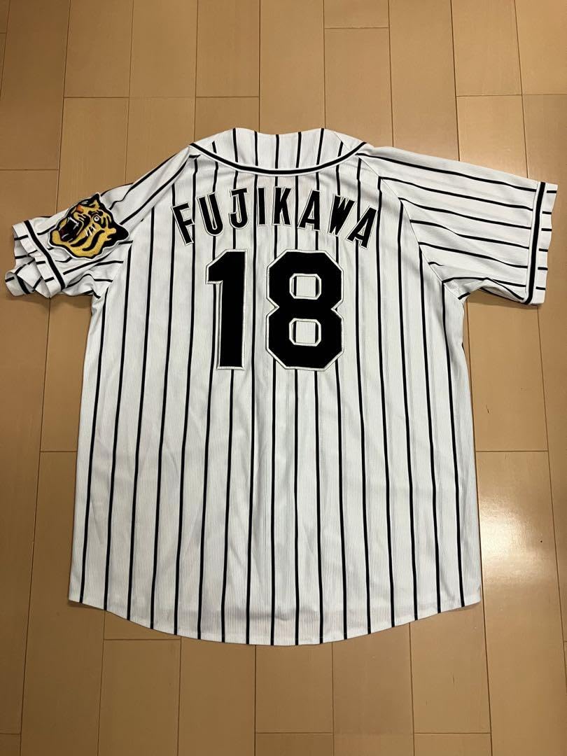 正規品・古着】阪神タイガース ビジター・ユニフォーム 藤川球児＃18  