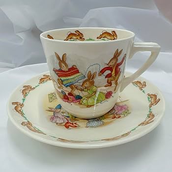 ロイヤルドルトン　バニキンズ　カトラリーセット Amazon.co.jp: ロイヤルドルトン・バニキンズ カップアンドソーサー