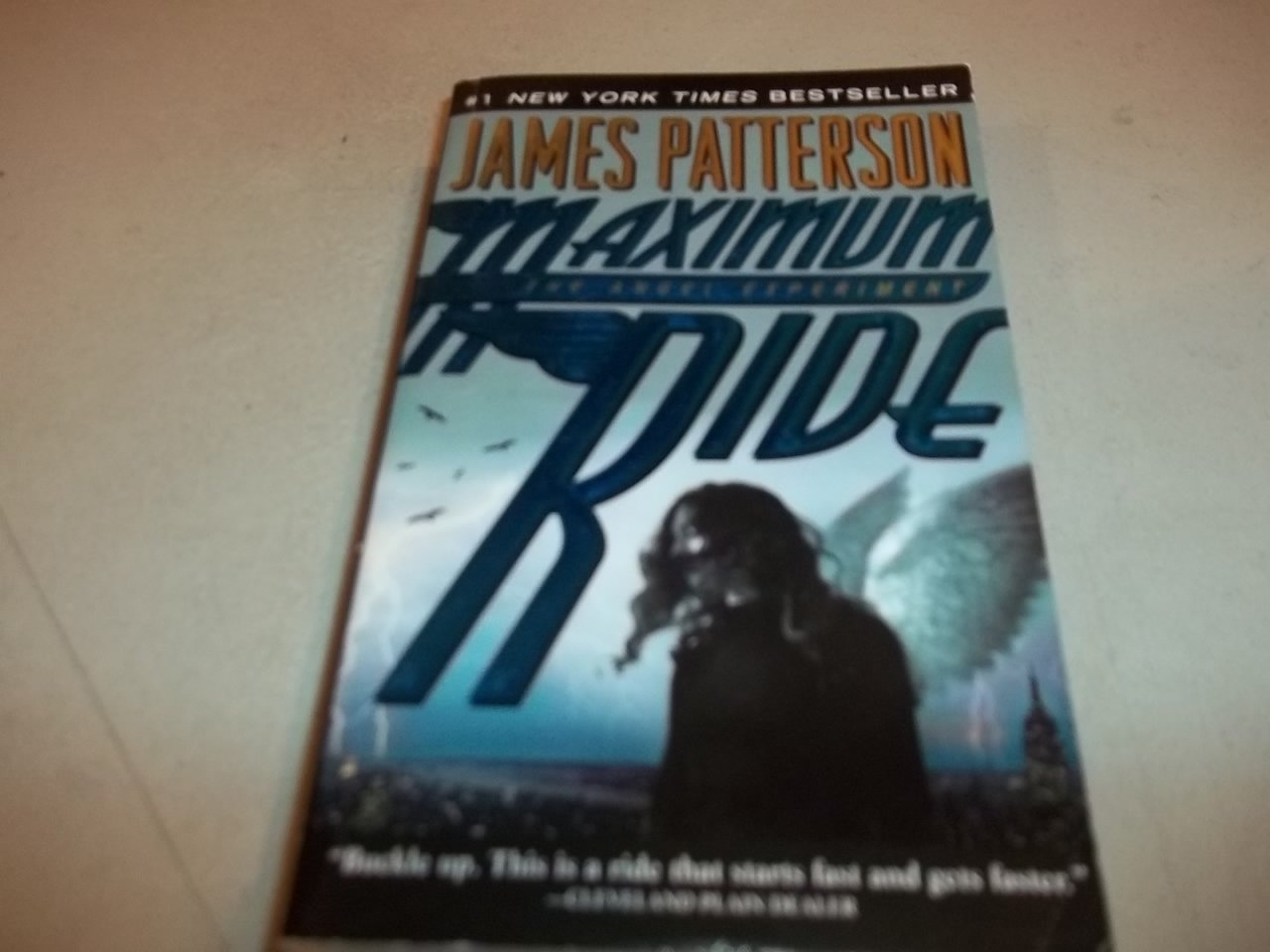 Cover of The Angel Experiment (Maximum Ride, Book 1)
