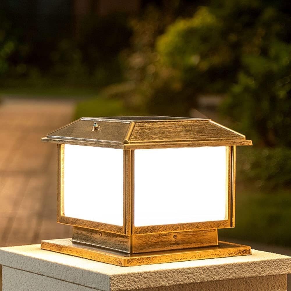 Czarne lampy solarne na słupki ogrodzeniowe, oświetlenie zewnętrzne na słupki krajobrazowe z kloszem akrylowym(Brass,20cm)