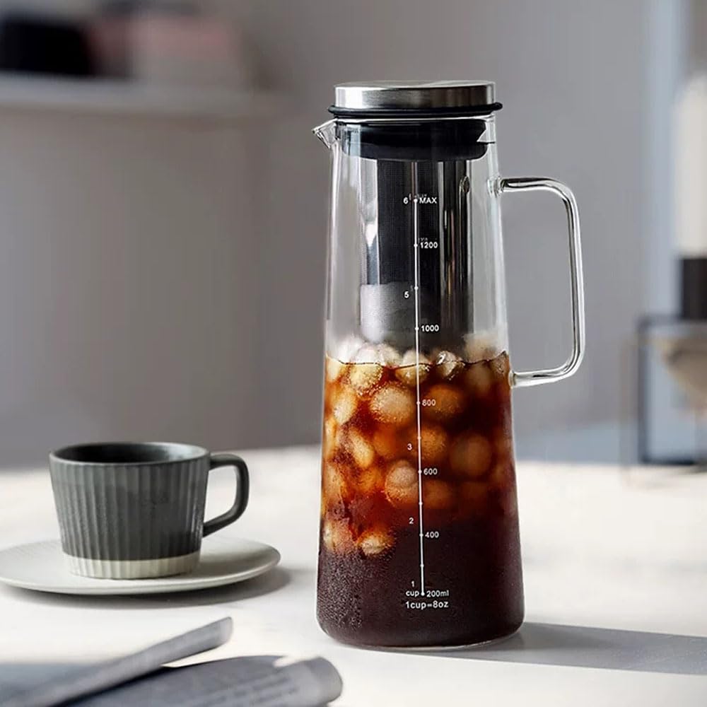 Pichet en verre 1400 ml avec base silicone