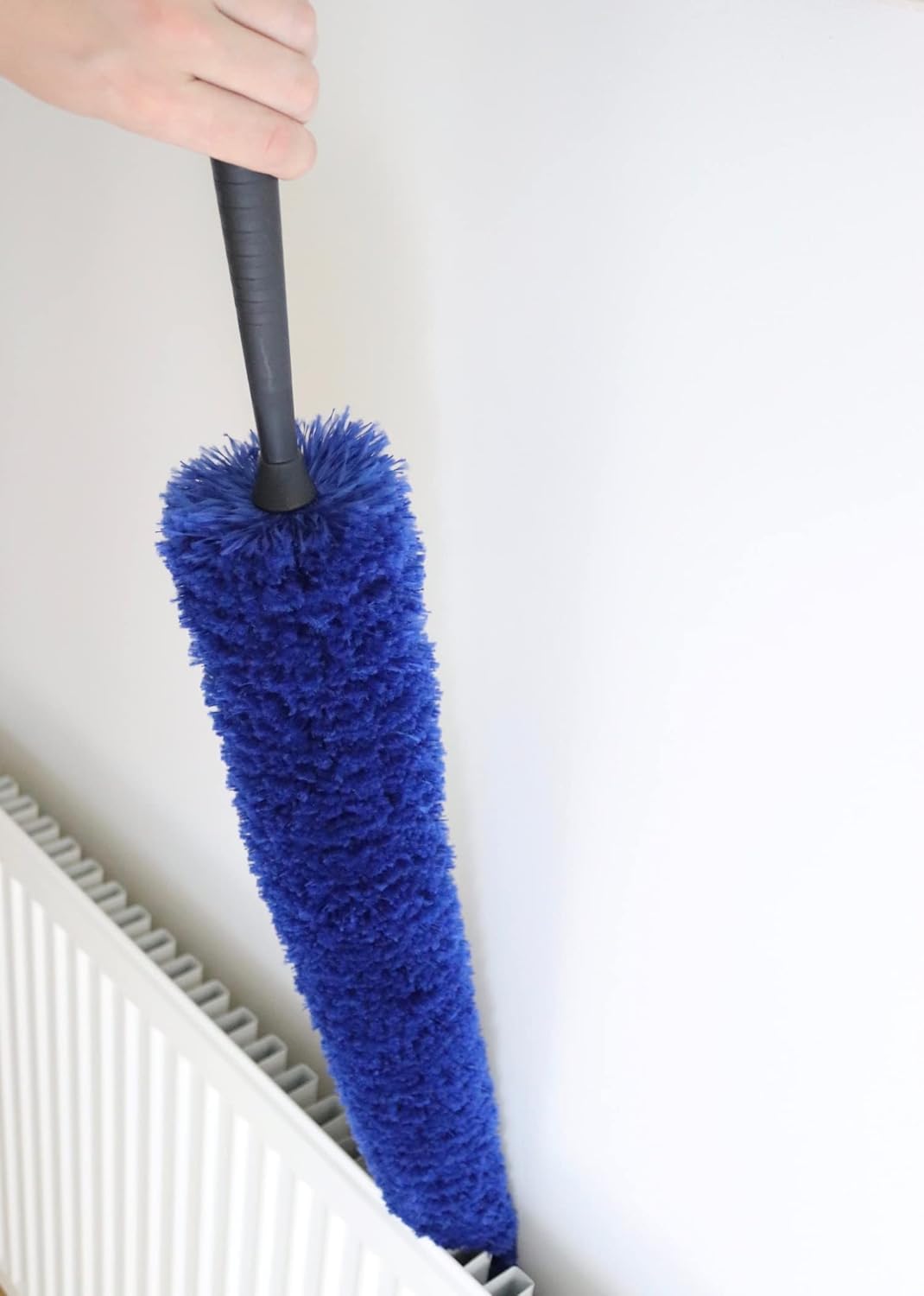 Certified Blue Radiator Cleaning Brush Long Reach Microfibre Dusting Brush Fluffy 80Cm's Cleans Down Back Of Radiators & Inbetween Grills/Vents Flexible