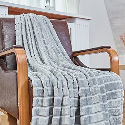 Bertte Throw Super Soft Cozy Warm 330 GSM Lightweight Luxury Fleece Blanket
