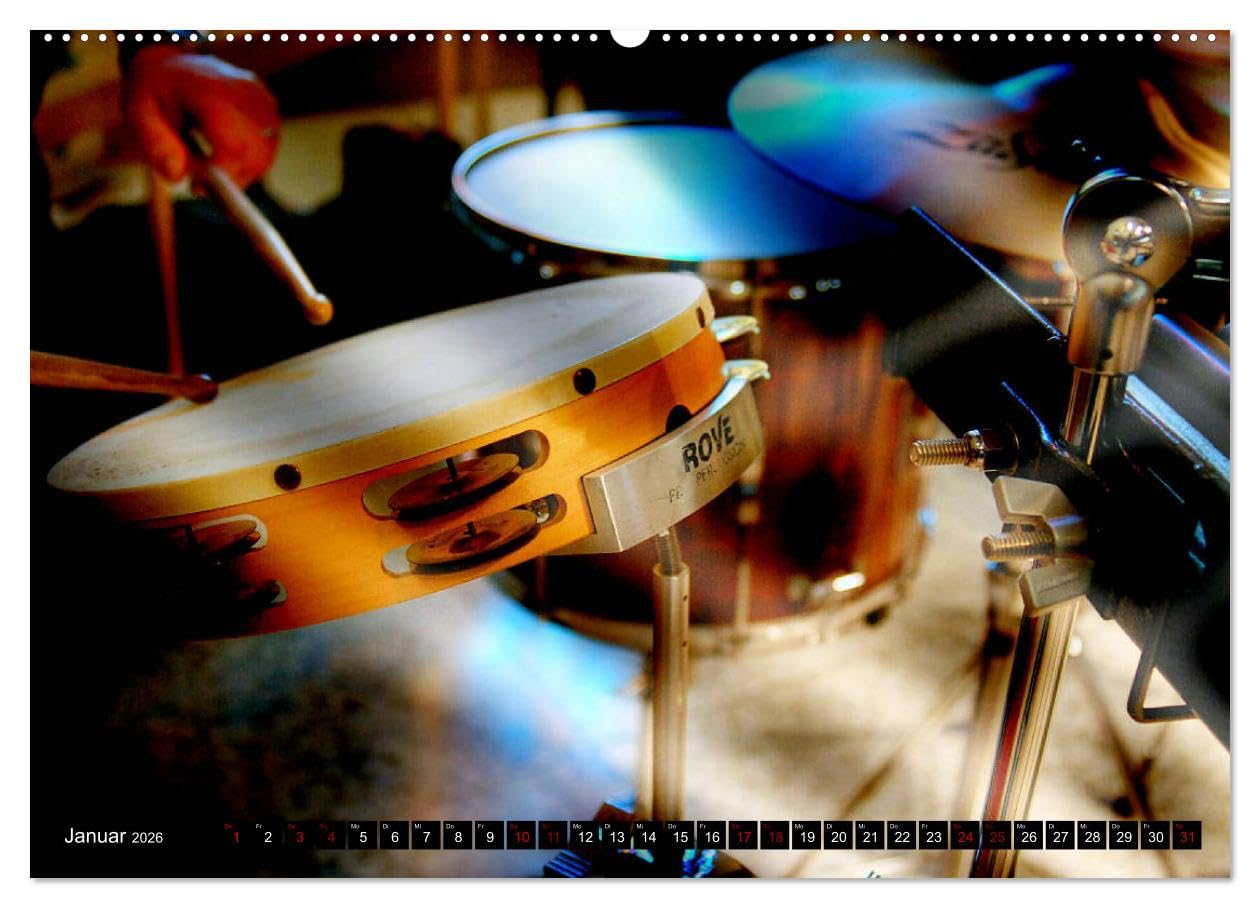Percussion - Rhythmus im Blut (hochwertiger Premium Wandkalender 2026 DIN A2 quer), Kunstdruck in Hochglanz: Atmosphärische Bilder verschiedener ... und Schlaginstrumente (CALVENDO Kunst)