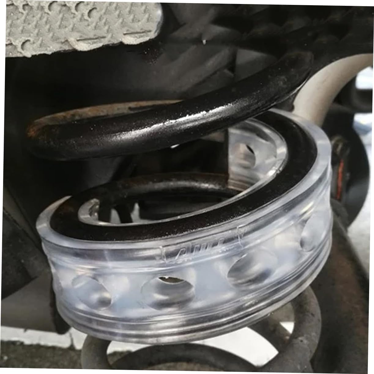 Gatuida 4pcs Car Shock Absorber Spring Spacers Rear End Coil Spring Buffer Automotive Suspension Parts