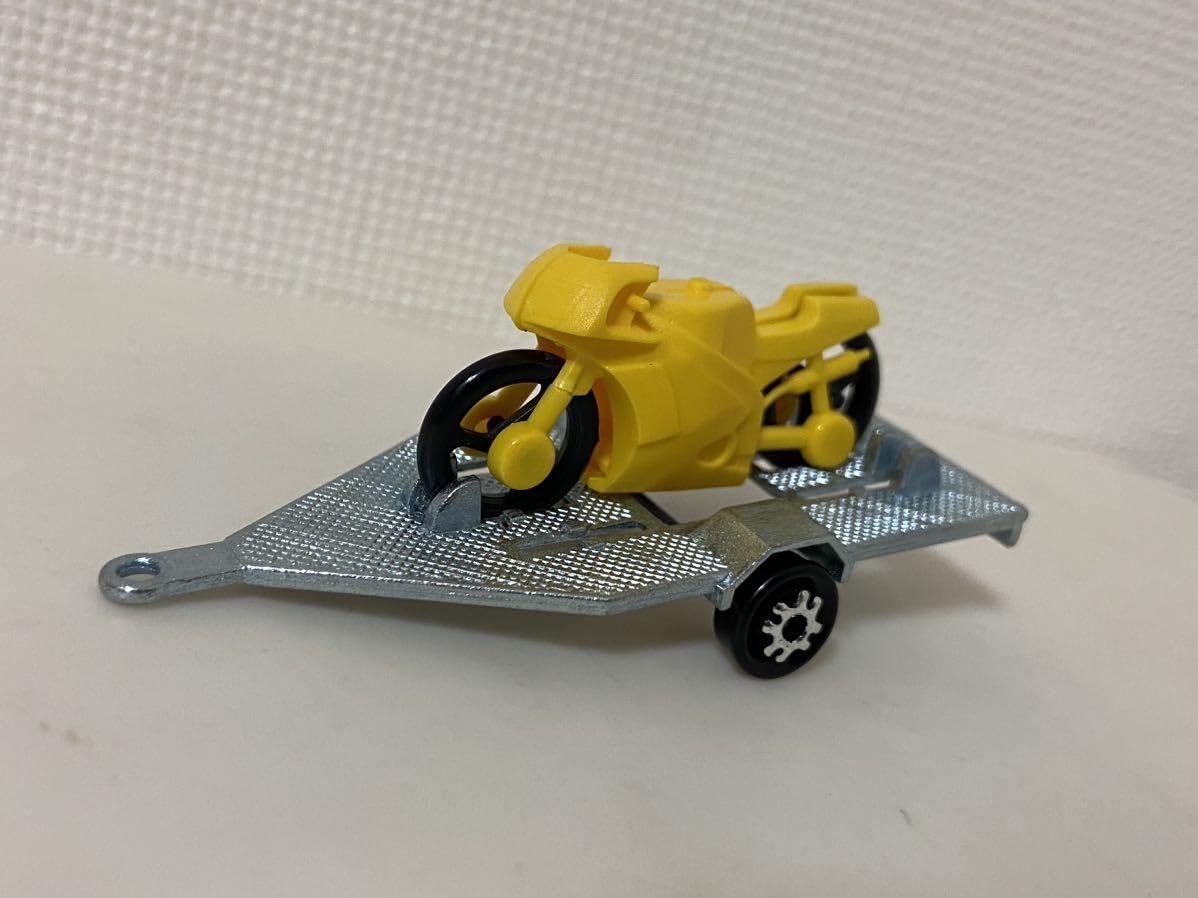 マジョレット コンパクトカー　キカイダー　アサイドマシーン　バイク　ミニカー Amazon | マジョレット 約1/64 牽引バイク majorette 牽引車
