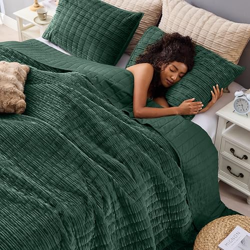 Image of Wonderful Corduroy Texture Hunter Green Quilt Set Queen - Hypoallergenic Skin-Friendly Soft Plush Velvety Touch Bedspread, Classic Vertical Striped Lightweight Coverlet for All Season, 106 inchx94 inch