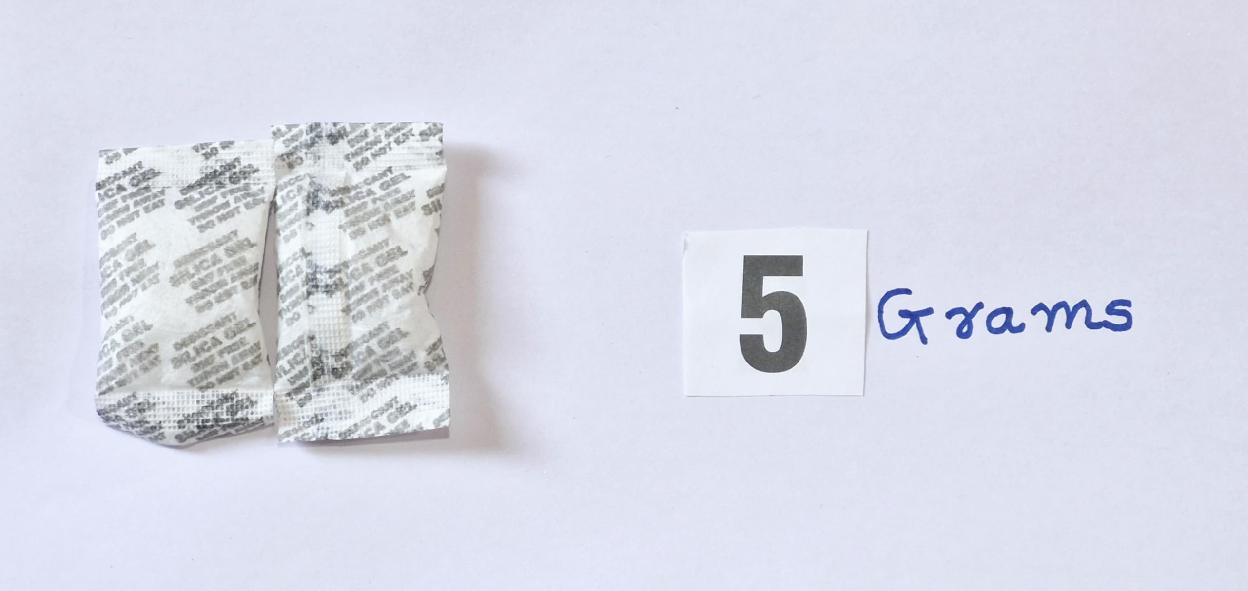 KDeX Silica Gel 5gm Pouch 100 pcs Pack, Silica Gel 500 Grams Pack, Dehumidifier Moisture absorbents 4