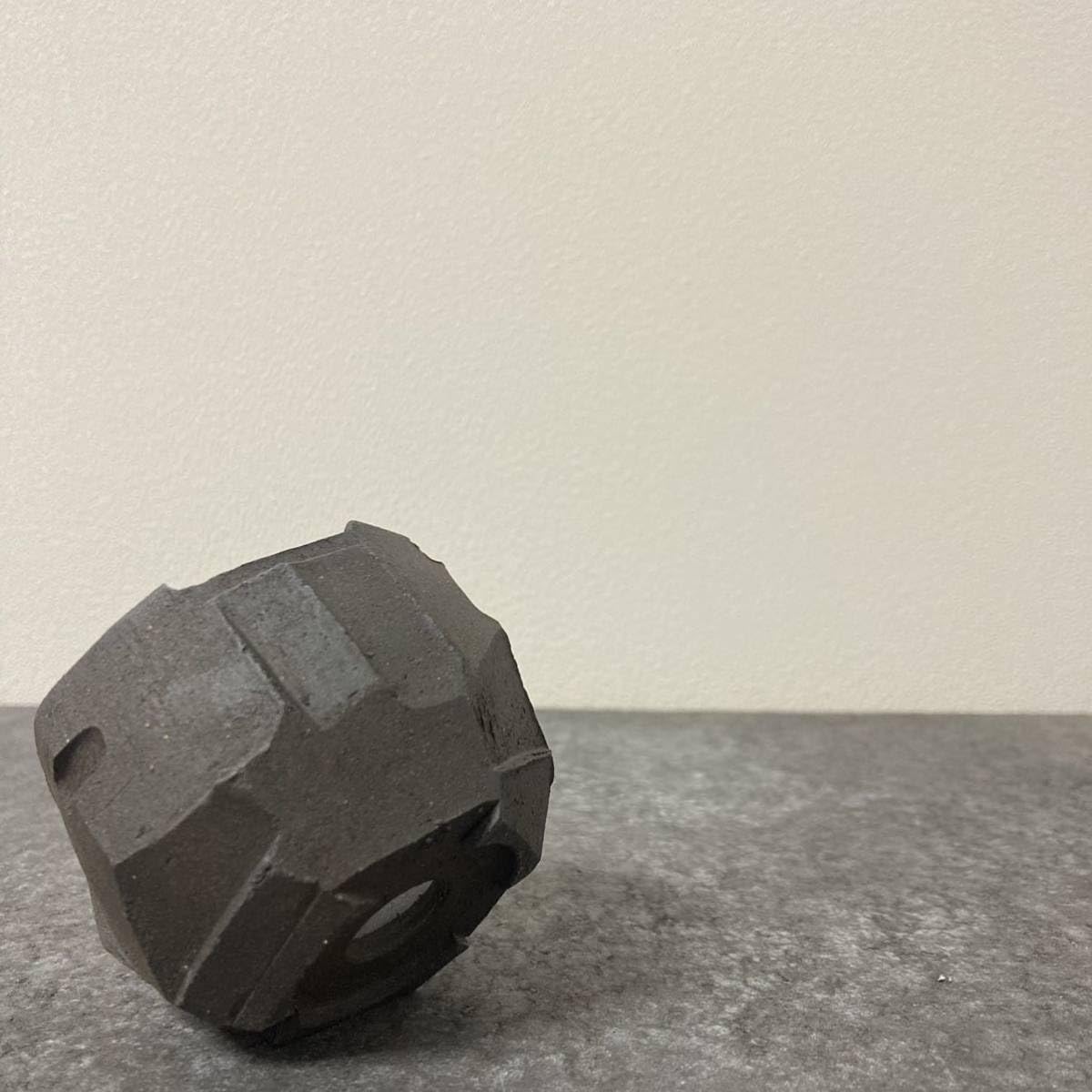 Amazon.co.jp: 吉光窯 kikko Sサイズ tamen 多面 植木鉢 陶器鉢 盆栽鉢  