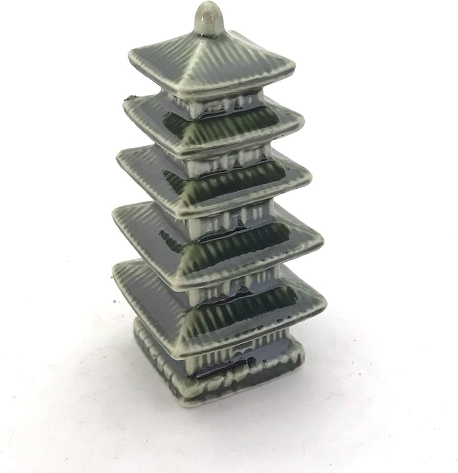 Amazon.co.jp: 【ミニチュア陶器 五重塔 緑】ゴジュウノトウ 仏塔
