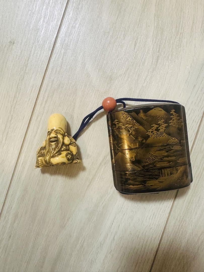 Amazon.co.jp: 印籠 福禄寿着き 象のツノ 漆器 : おもちゃ