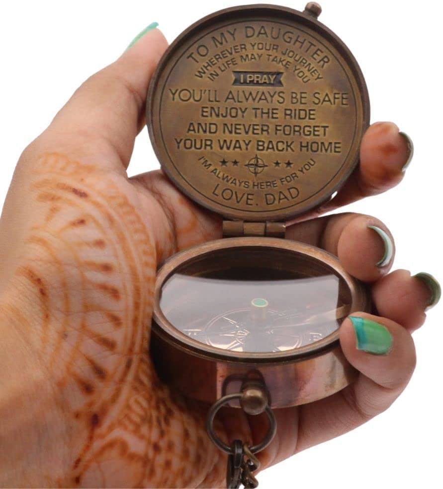 Brújula magnética direccional náutica vintage antigua con cita grabada y estuche de cuero miniatura 5