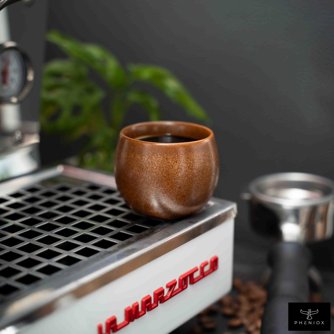 Pheniox Juego de tazas de espresso Timeout, 5 x 90 ml, tazas de gres de alta calidad, juego de tazas de espresso, sin asa, regalo en diseño moderno, apto para lavavajillas, moca, té, sake