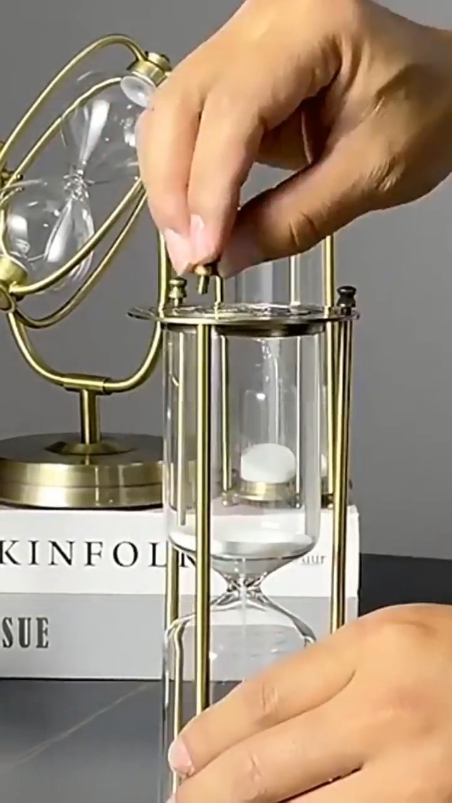 Amazon.com: SuLiao Empty Hourglass, Brass 360 Rotating DIY Sand