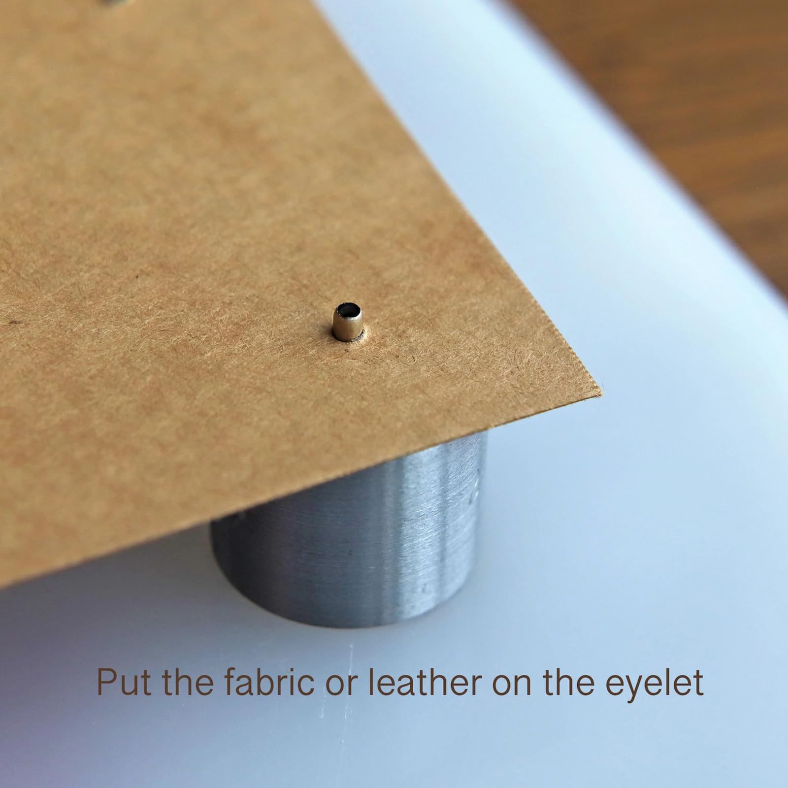 Mini occhiello, 1 mm/1,5 mm/2 mm/2,5 mm, strumento con base (l'unico strumento per occhielli da 1 mm), per vestiti delle bambole e progetti di cucito
