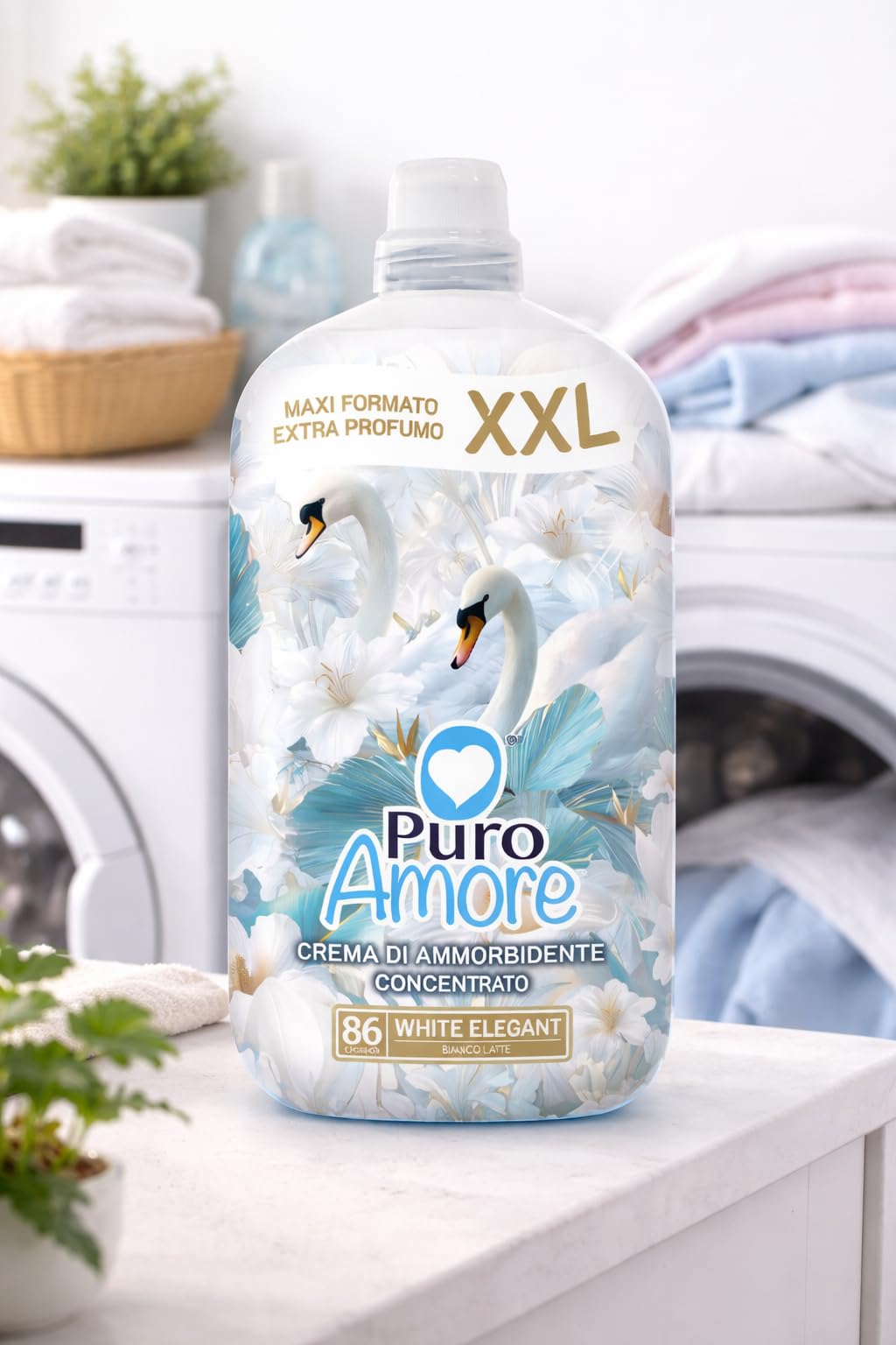 Puro Amore crema di ammorbidente concentrato bianco latte – profumo intenso e raffinato – maxi formato XXL – 86 lavaggi per bottiglia – extra profumo – formato convenienza 3 o 6 bottiglie (6)