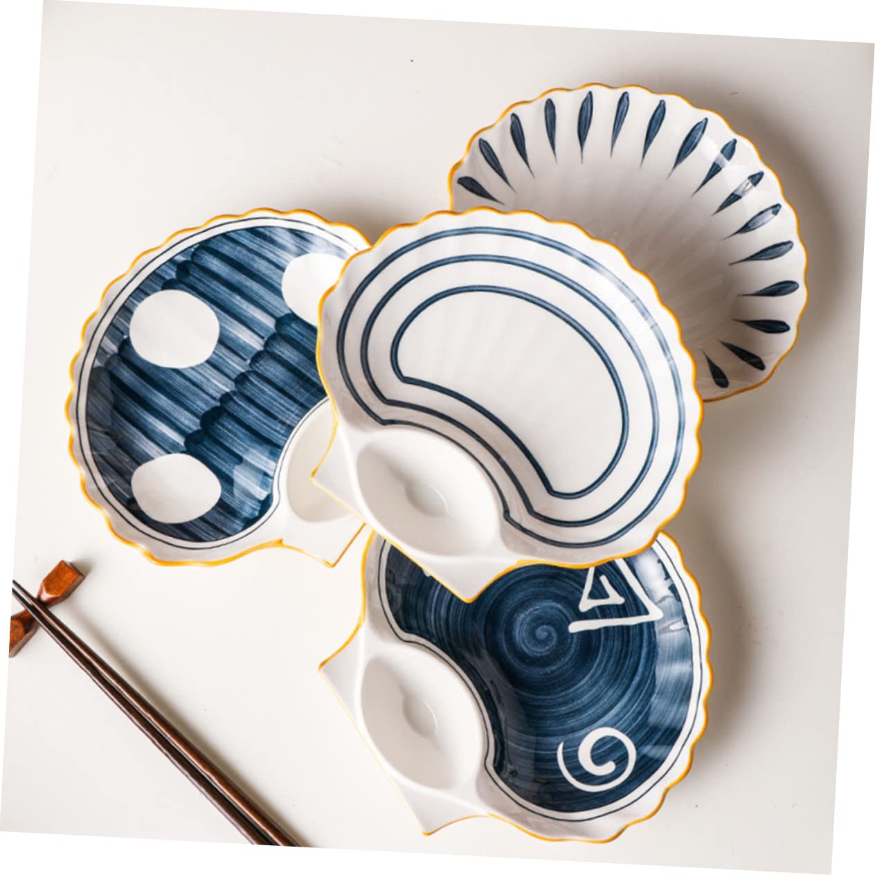 Cabilock 1pc Shell Shaped Ceramic Sushi Plate Decorative Dumpling Serving Dish for Parties Restaurants and Home Use and Stylish Food Storage