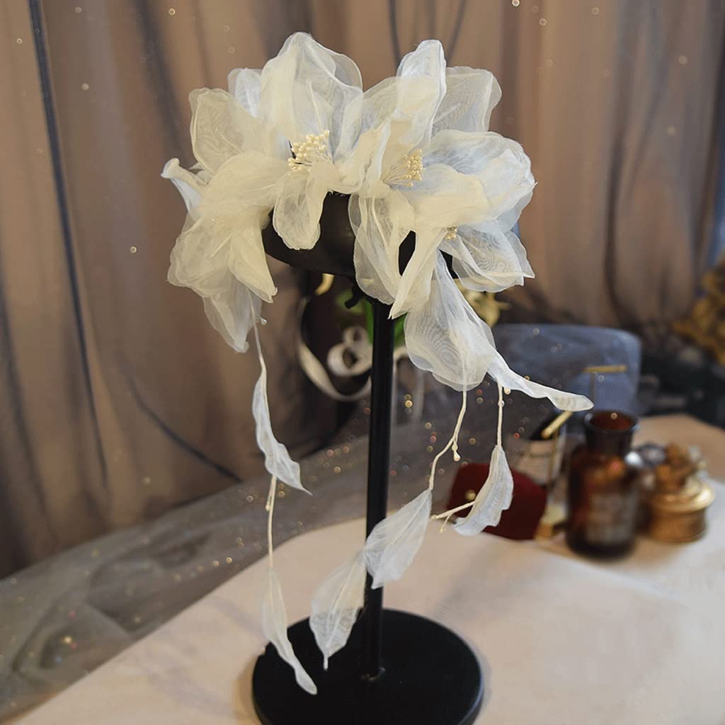 Sombrero de gasa hecho a mano con pétalos de novia elegantes