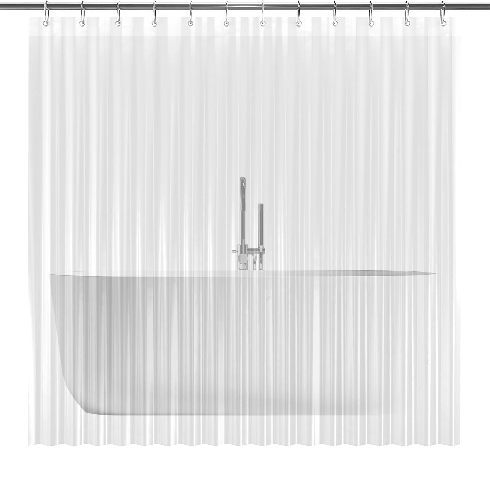Rideau de douche en salle de bain lumineuse avec ce modèle transparent en PEVA