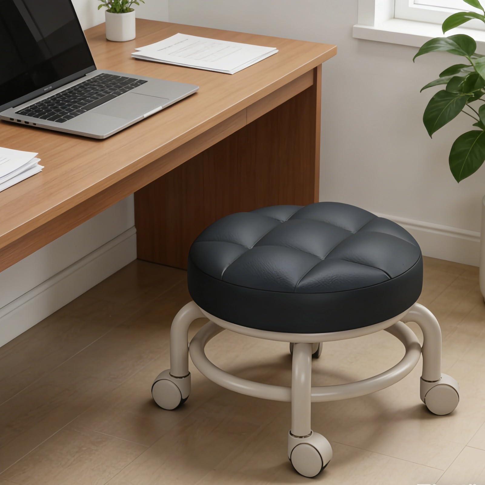 ZJchao Tabourets Bas à roulettes Universels Pivotants à 360° en Cuir, Siège Rond à roulettes, pour la Maison, Le Bureau, Le Garage, L'atelier, Le Fitness (Black)