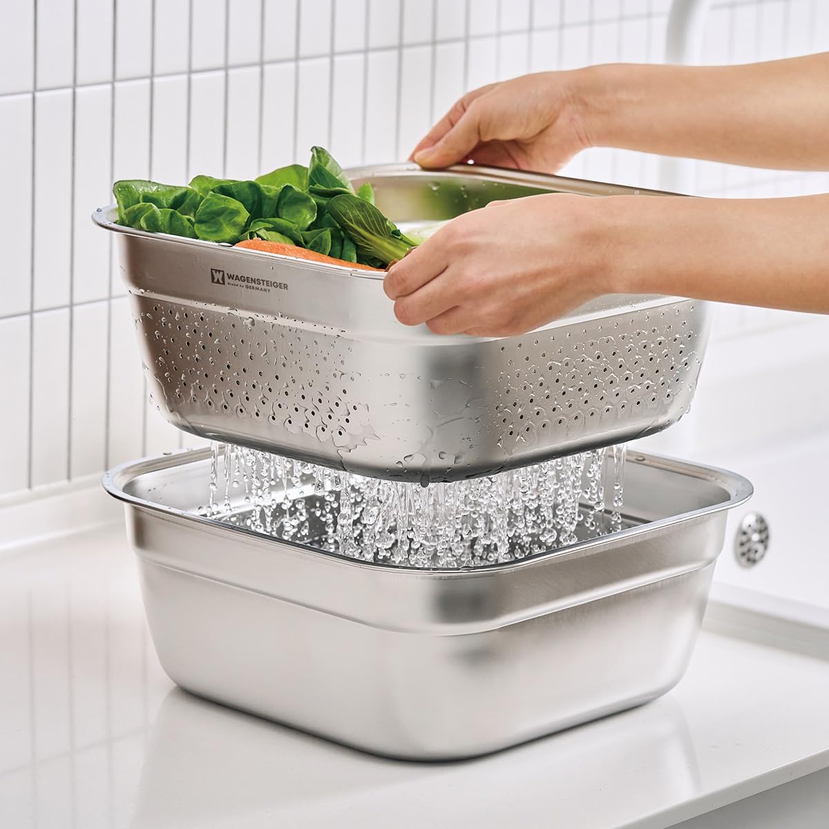 WAGENSTEIGER Stainless Steel Square Shaped Strainer & Basin Set, 8Liters / 8.45Quarts, Multipurpose Washing and Draining Set, Dishpan & Perforated Kitchen Basket, Washing-up Bowl