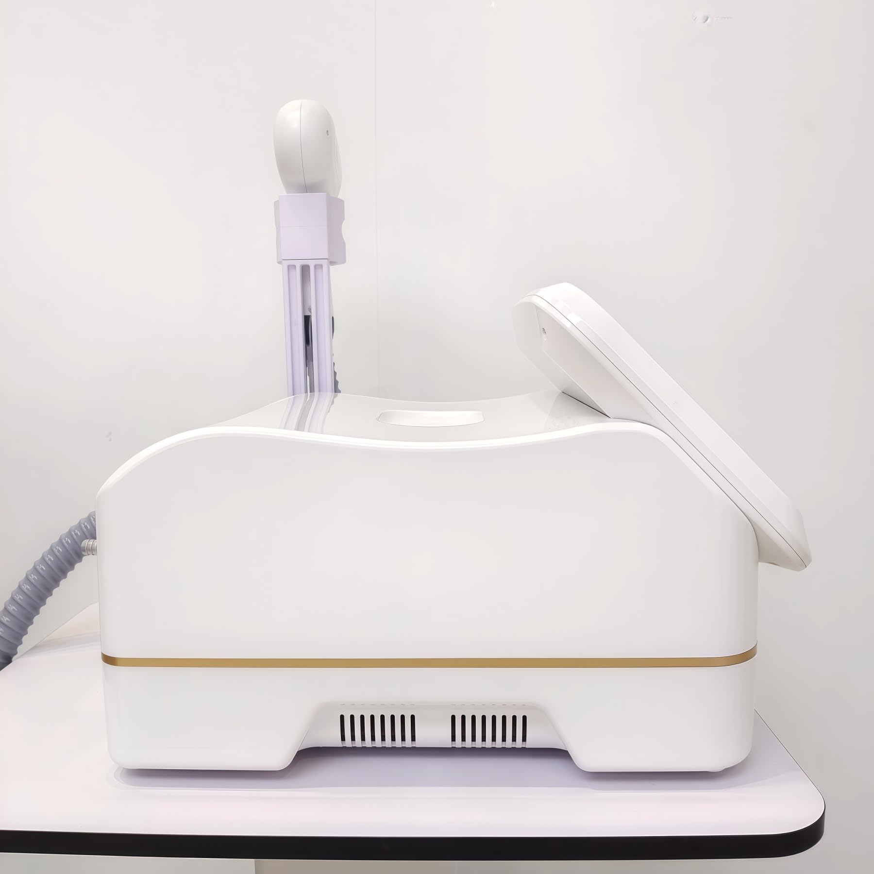 Professional diodo laser depilatore 4 lunghezze d'onda 4000W punto di congelamento corpo depilazione permanente del viso